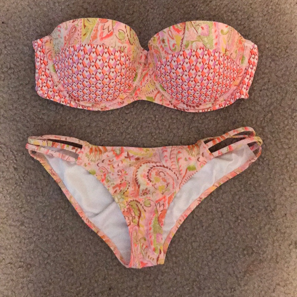 Victoria’s Secret Bikini